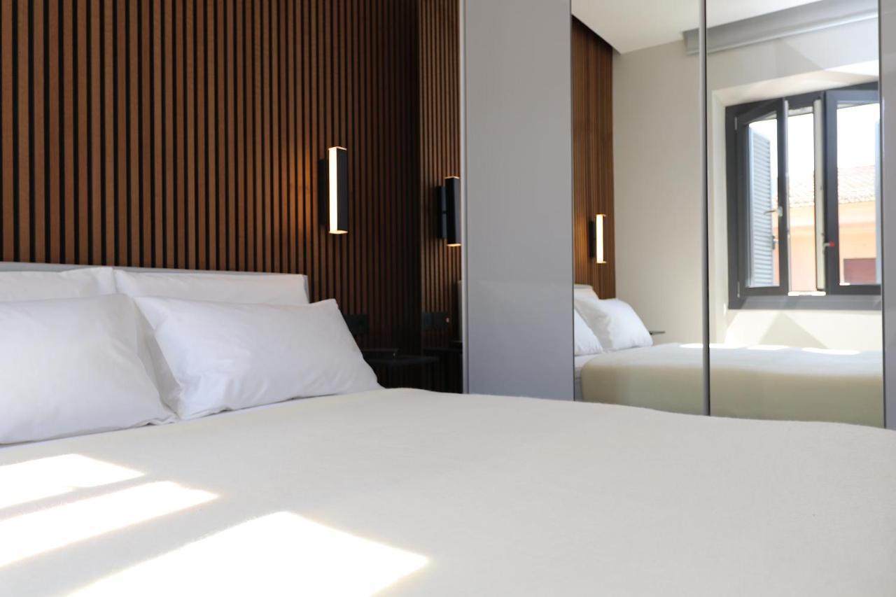 Renovated & Fully Equipped-Luxurious-2Room Fontana Suite, It Just Doesn'T Get Any Better! Olbia Eksteriør billede