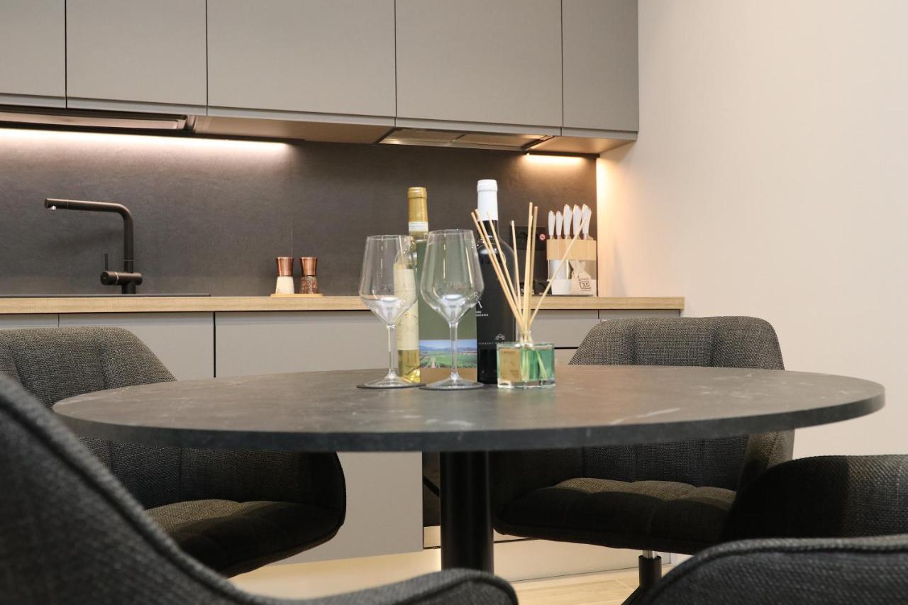 Renovated & Fully Equipped-Luxurious-2Room Fontana Suite, It Just Doesn'T Get Any Better! Olbia Eksteriør billede