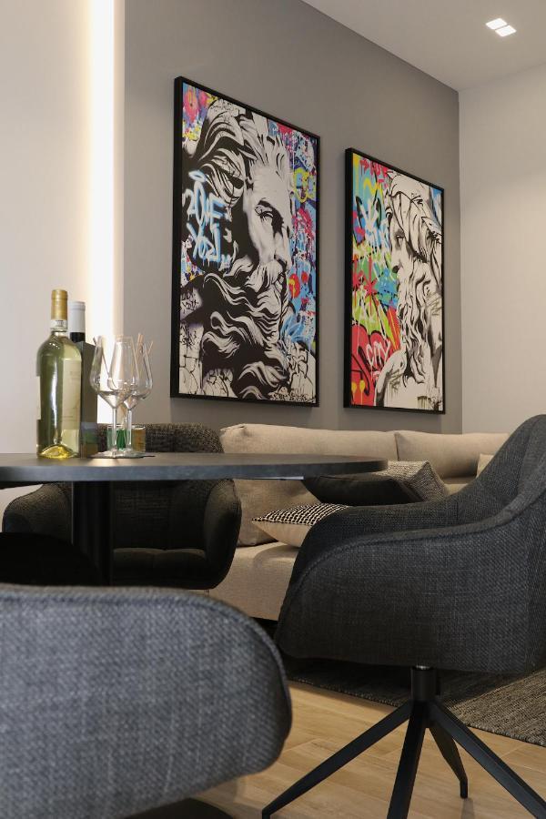 Renovated & Fully Equipped-Luxurious-2Room Fontana Suite, It Just Doesn'T Get Any Better! Olbia Eksteriør billede